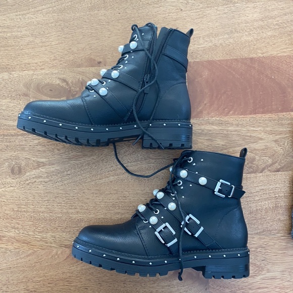 PrettyLittleThing Shoes - Pretty Little Thing Biker Boots